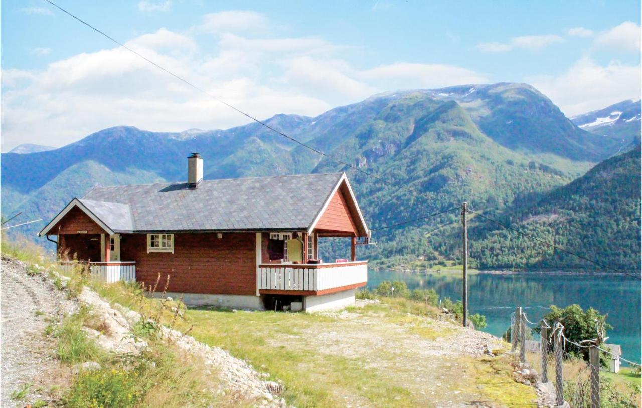 Cozy Home In Fjaerland With House A Mountain View Esterno foto
