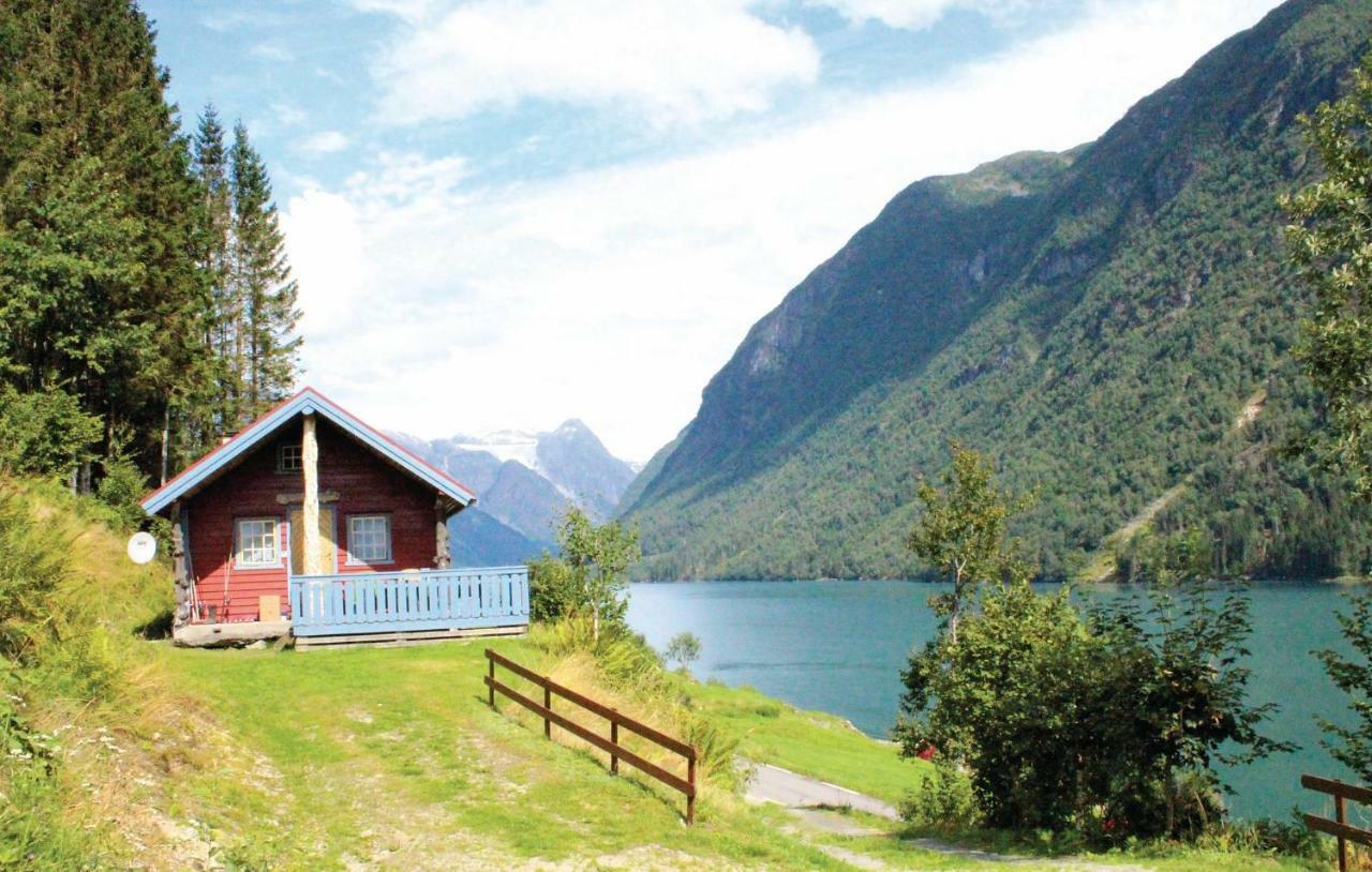Cozy Home In Fjaerland With House A Mountain View Esterno foto