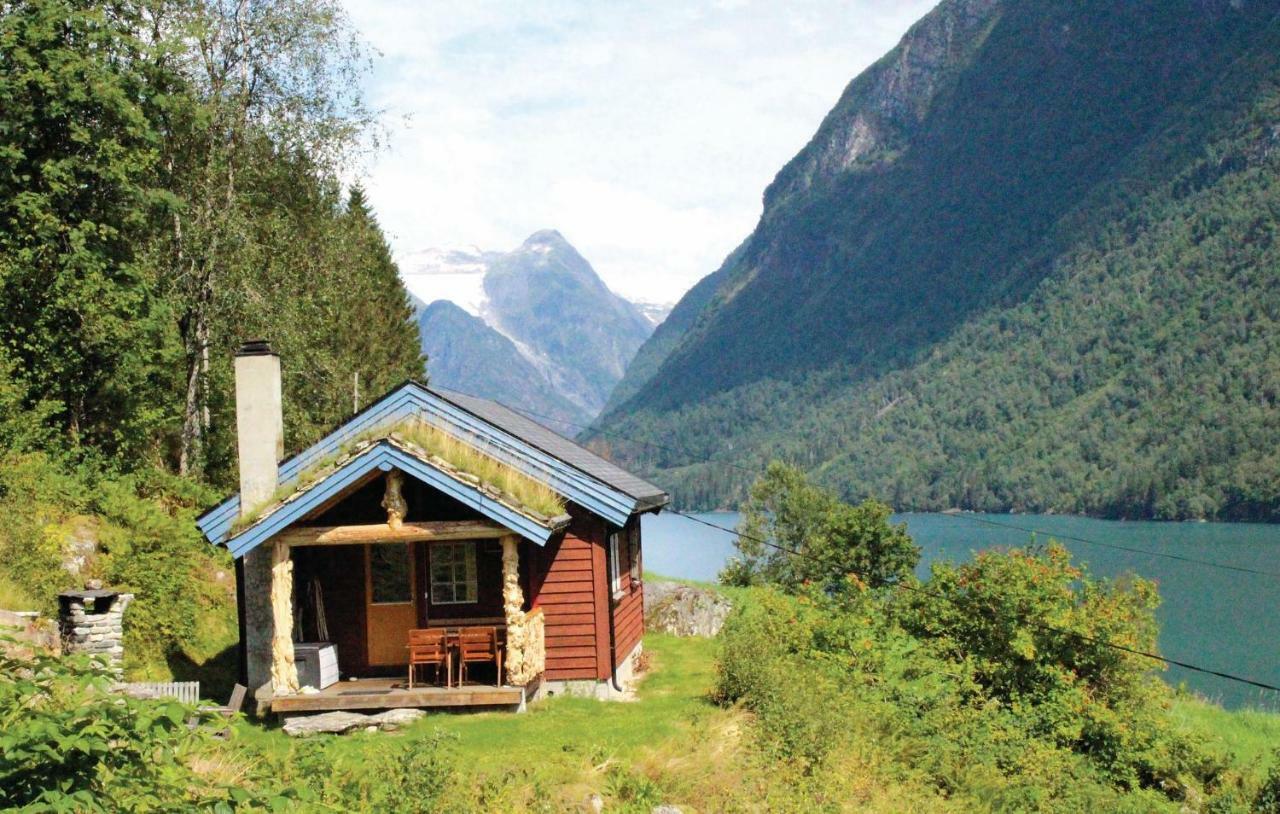 Cozy Home In Fjaerland With House A Mountain View Esterno foto